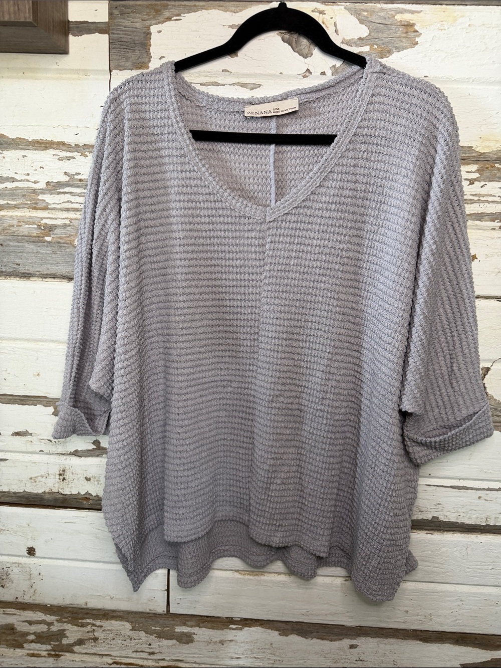 Zenana Outfitters Gray Waffle V-Neck Pullover s/m 8